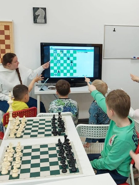 Шахматная школа «Шахматята» приглашает будущих чемпионов на пробное БЕСПЛАТНОЕ занятие!